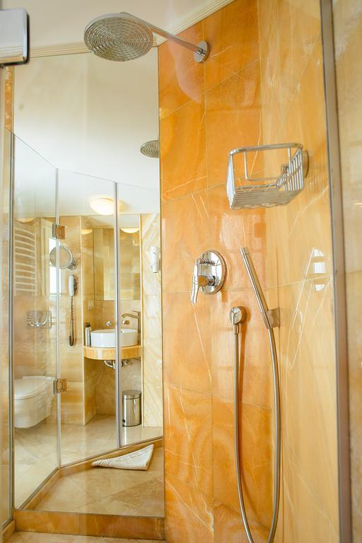 Ministerium Hotel โอเดสซา ภายนอก รูปภาพ
