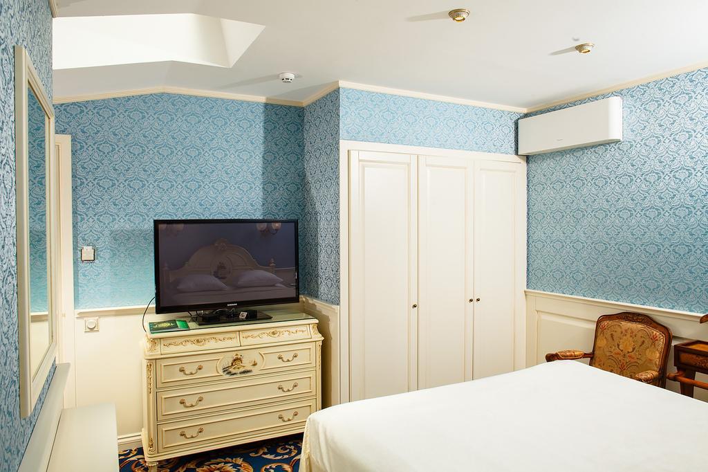 Ministerium Hotel โอเดสซา ภายนอก รูปภาพ