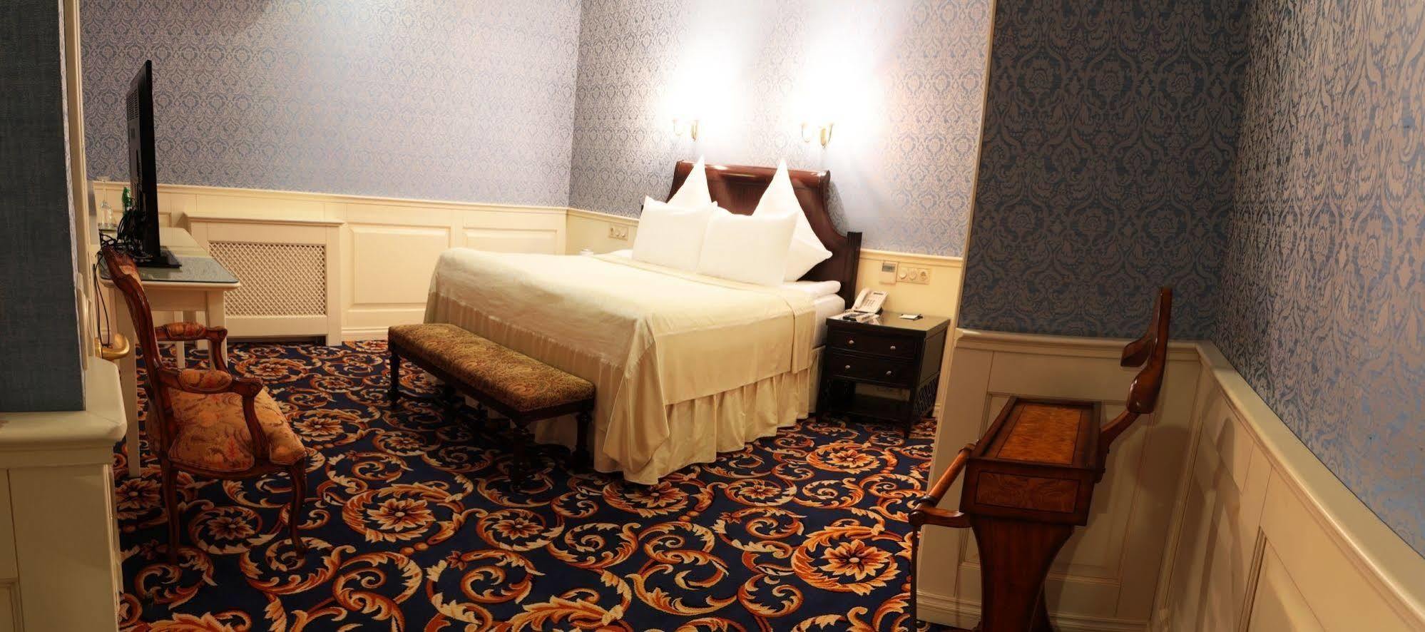 Ministerium Hotel โอเดสซา ภายนอก รูปภาพ
